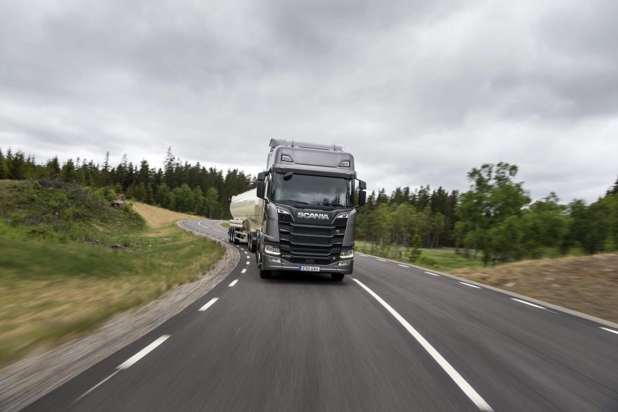  Scania R 730 6x2 Highline 2016 года  (фото 9 из 13)